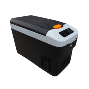 Преносима компресорна хладилна кутия 28 л с охлаждане и отопление – 12V/24V/220V, LED дисплей